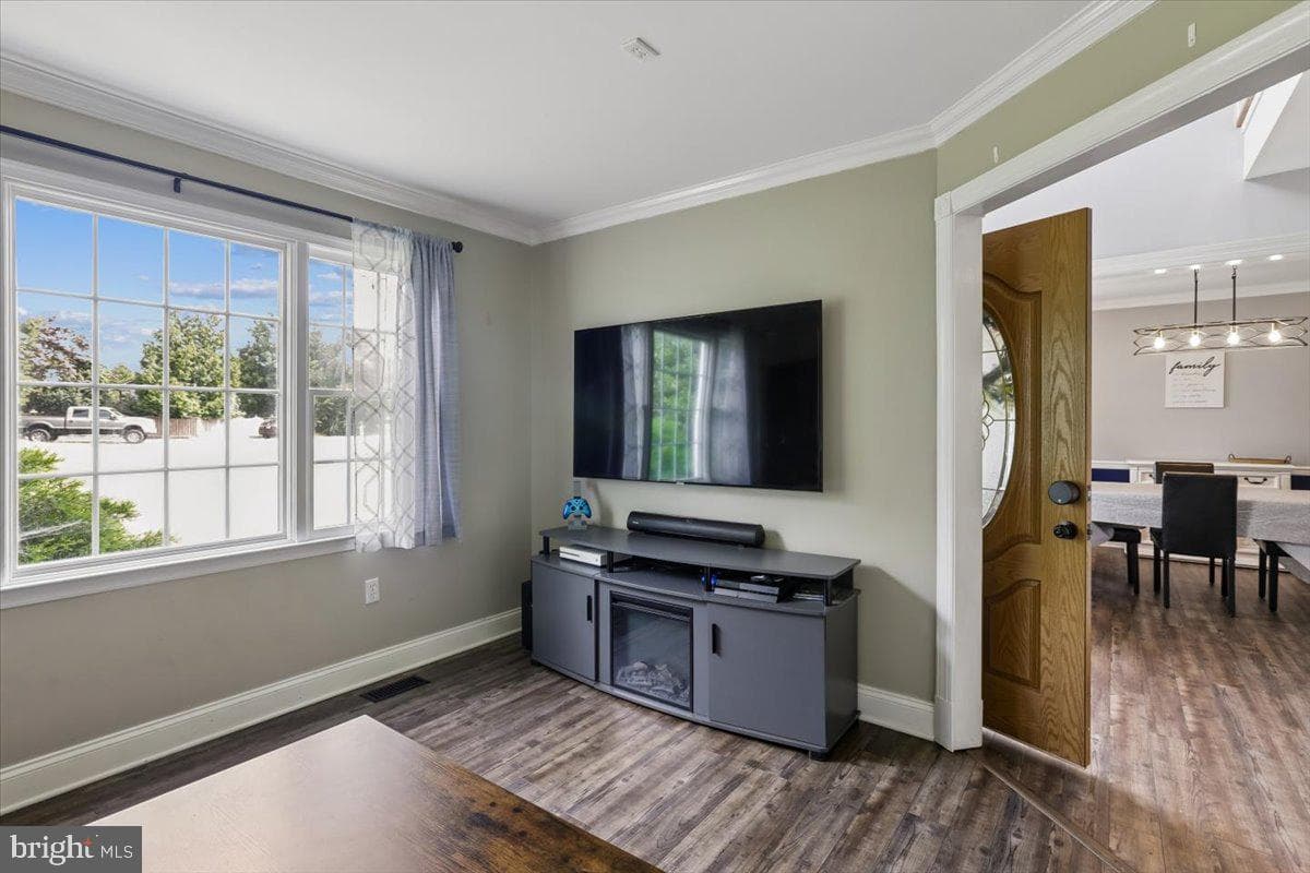 26687 Passerdyke Court photo 7