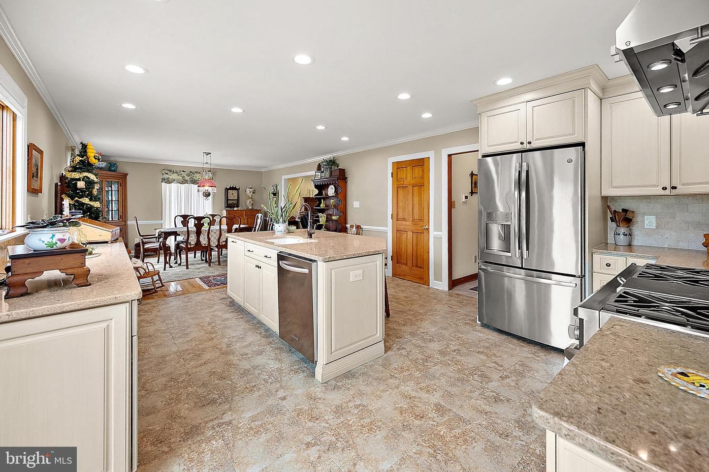 9945 Sharptown Road photo 25