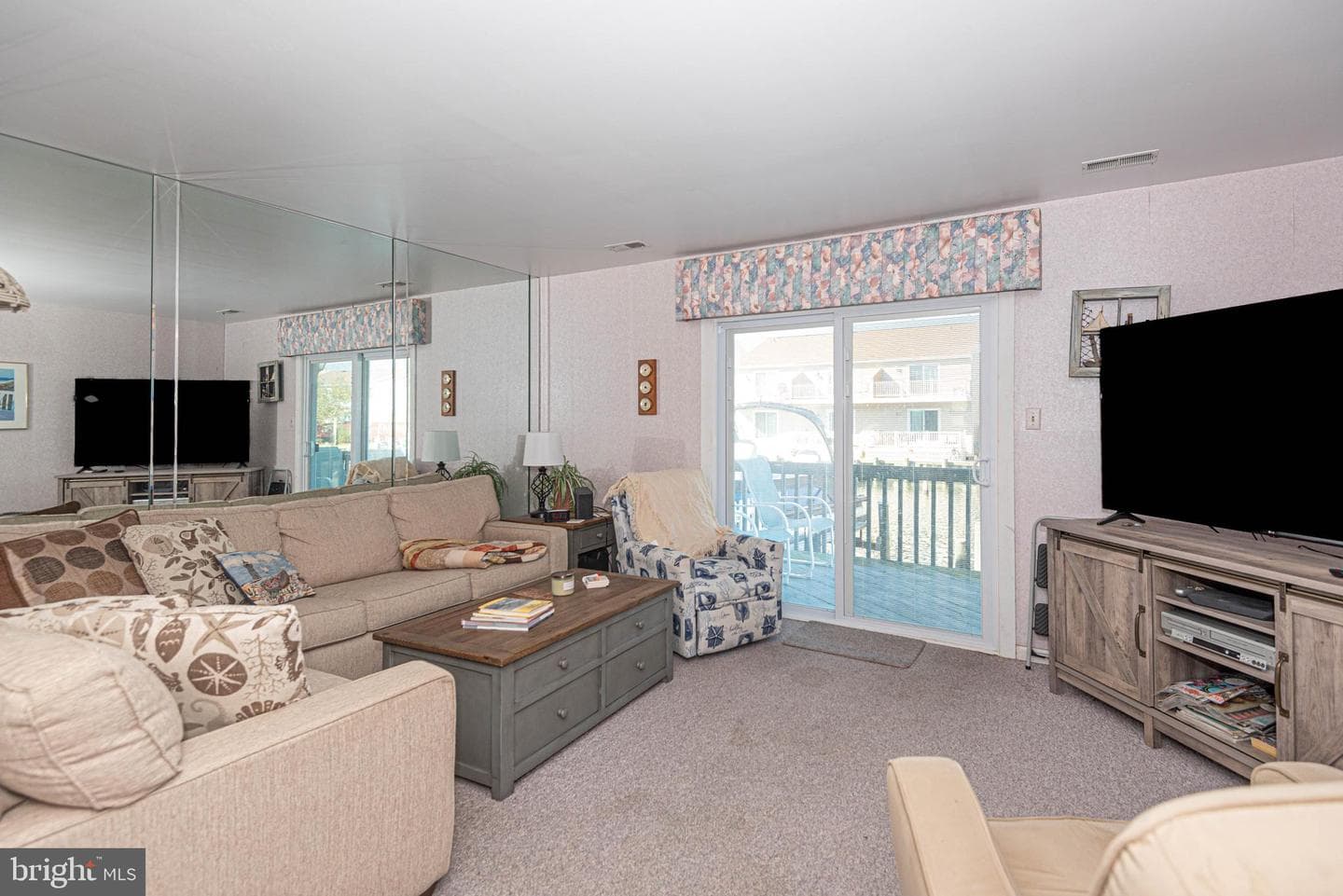 142 Captains Quarters Road photo 4
