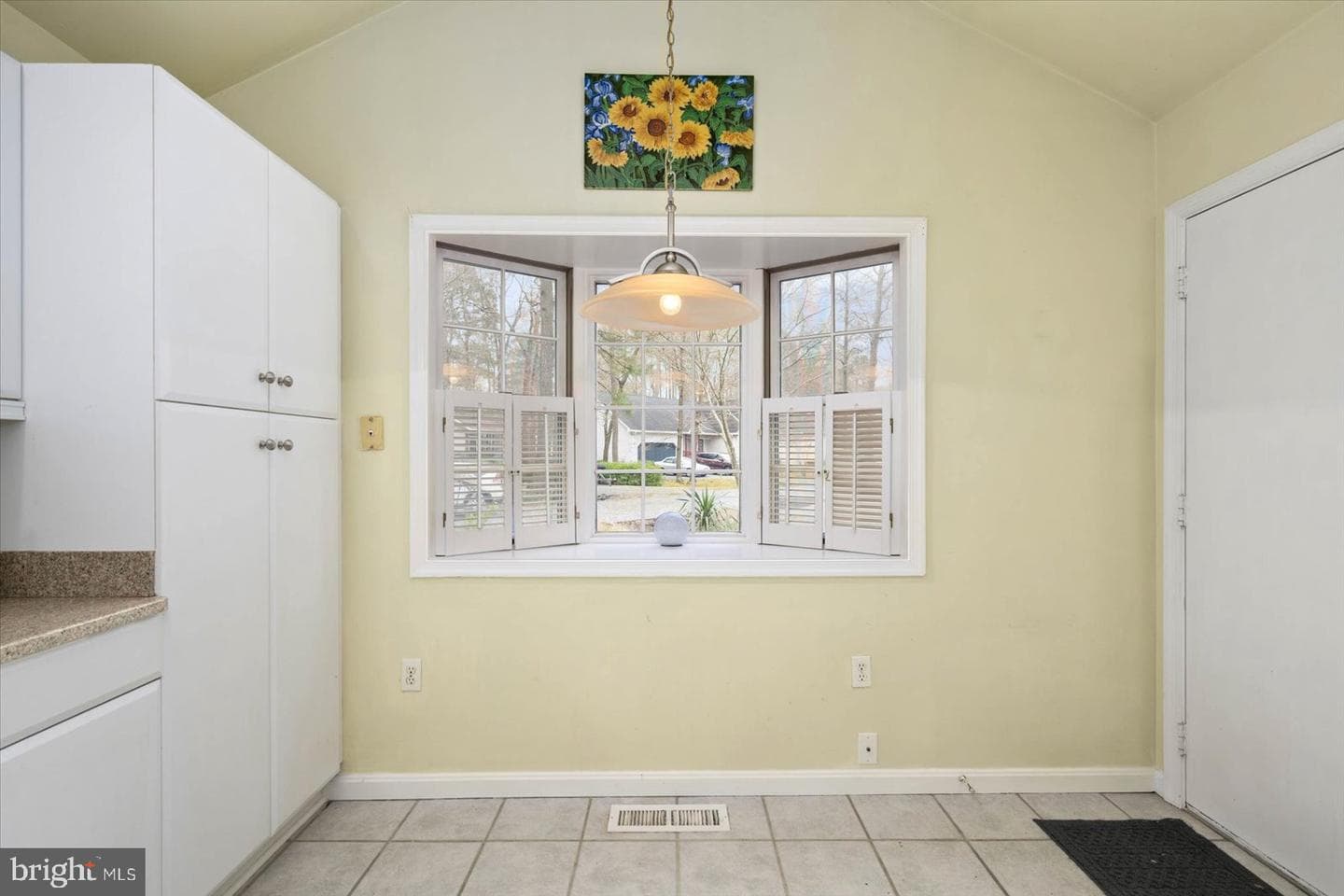 17 Essex Court photo 13