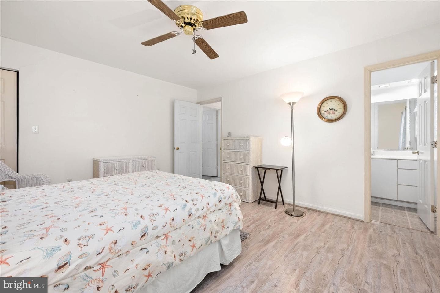 17 Essex Court photo 18