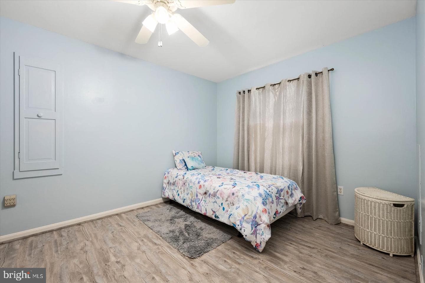 17 Essex Court photo 20