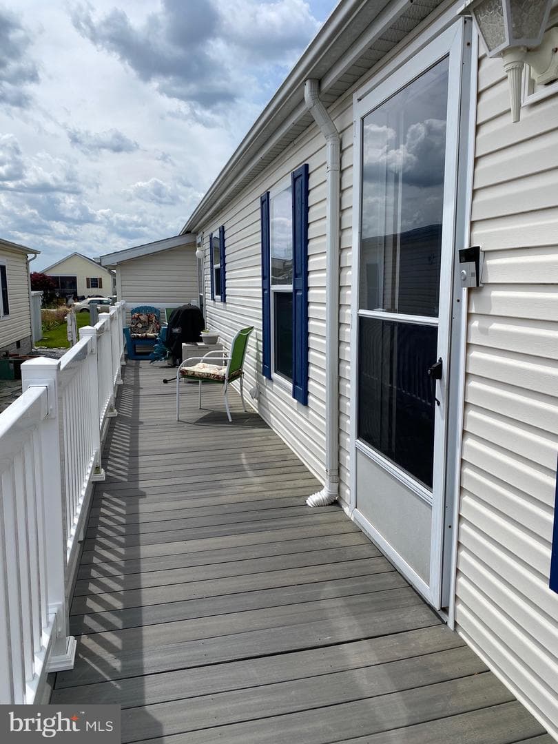 155 Yawl Drive photo 2