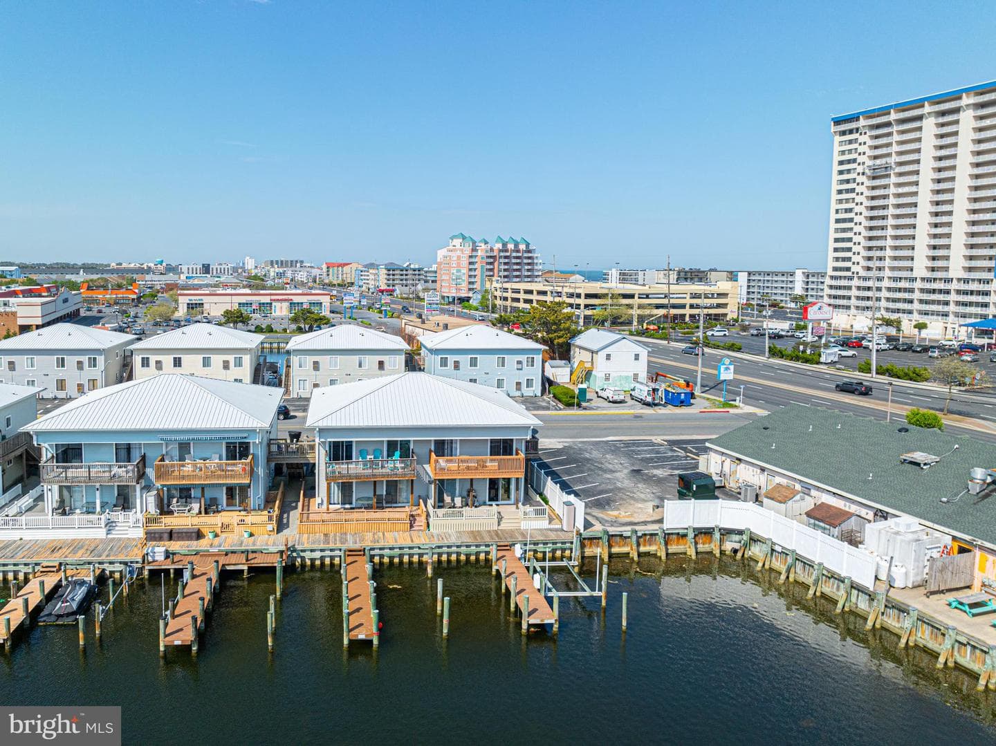 105 Newport Bay Drive #c photo 48