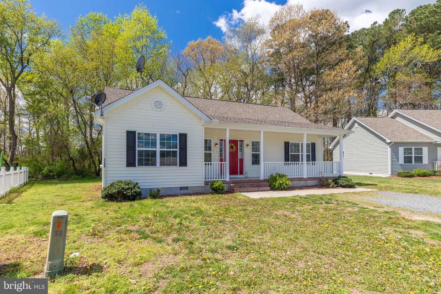 7126 Arcadia Circle photo 2