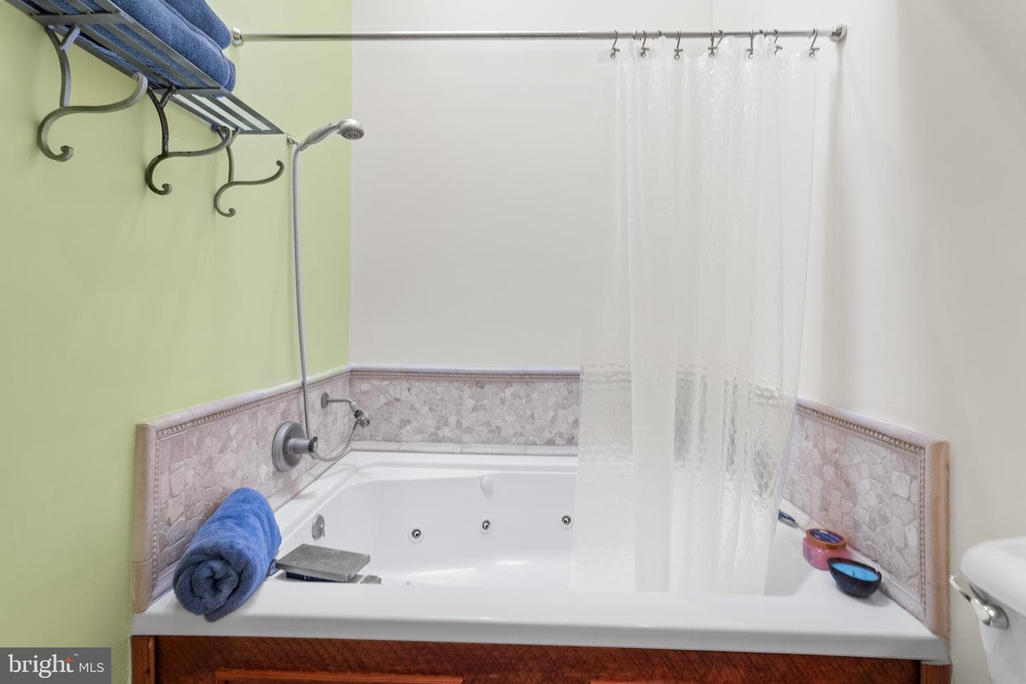 212 Windward Drive photo 63