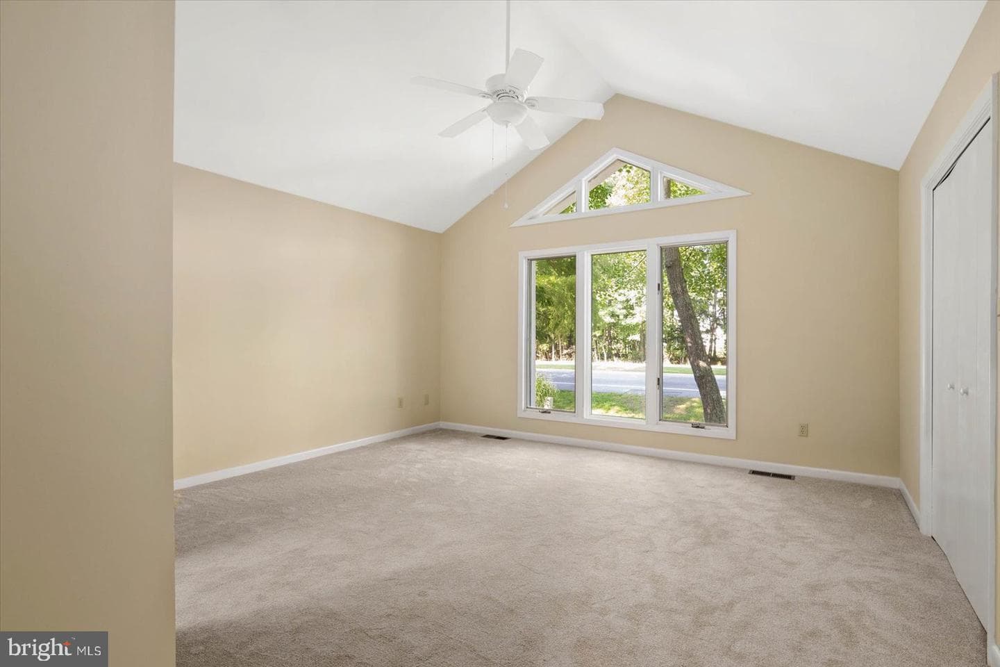 532 Ocean Parkway photo 13