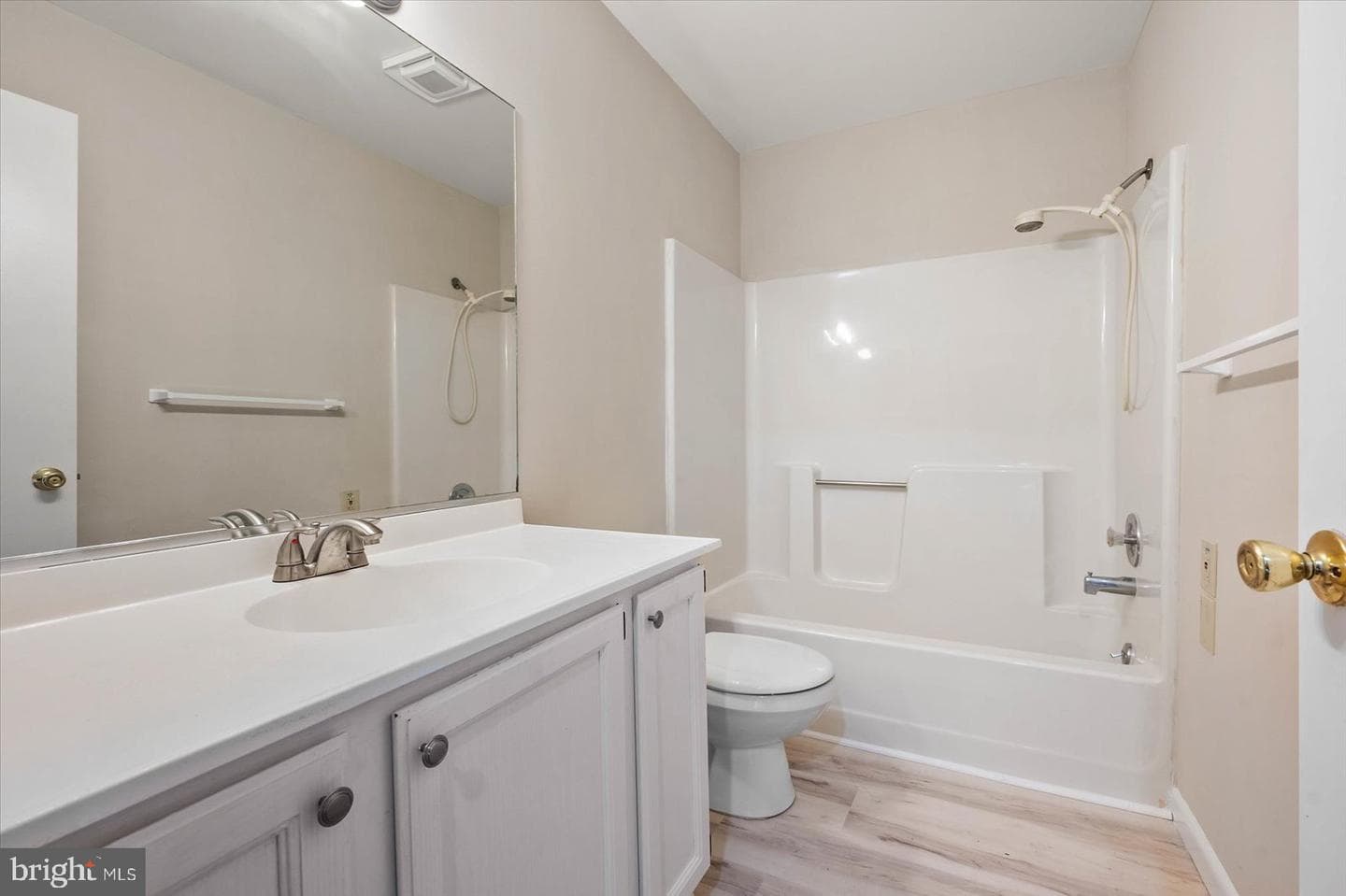 532 Ocean Parkway photo 21