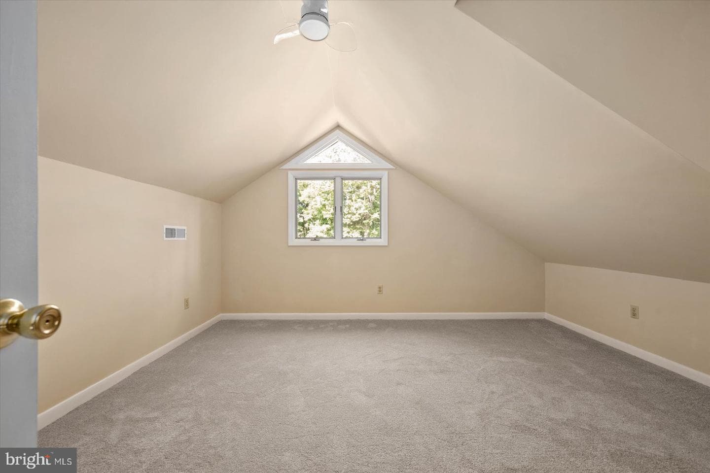 532 Ocean Parkway photo 23