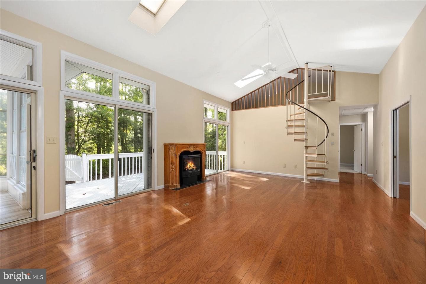 532 Ocean Parkway photo 5