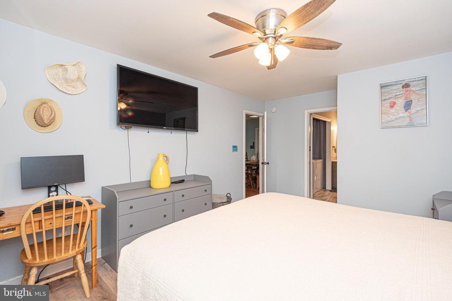 298 Ocean Parkway photo 32