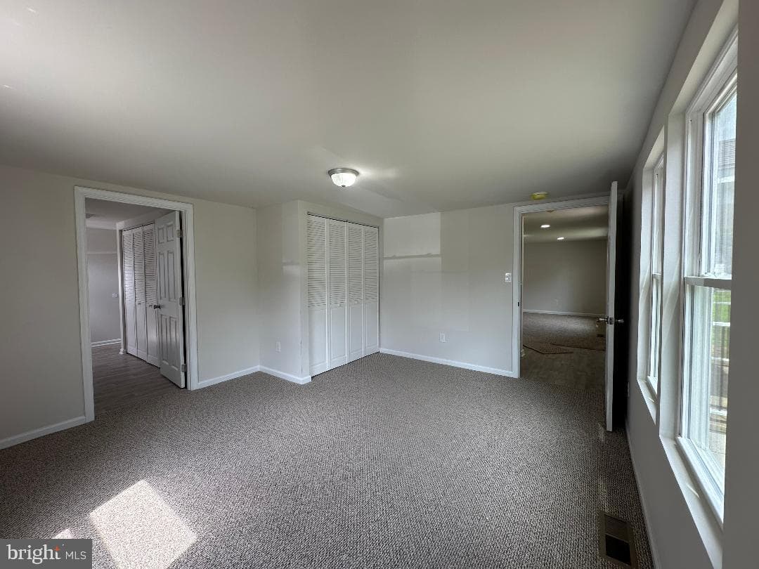 512 Young Street photo 21
