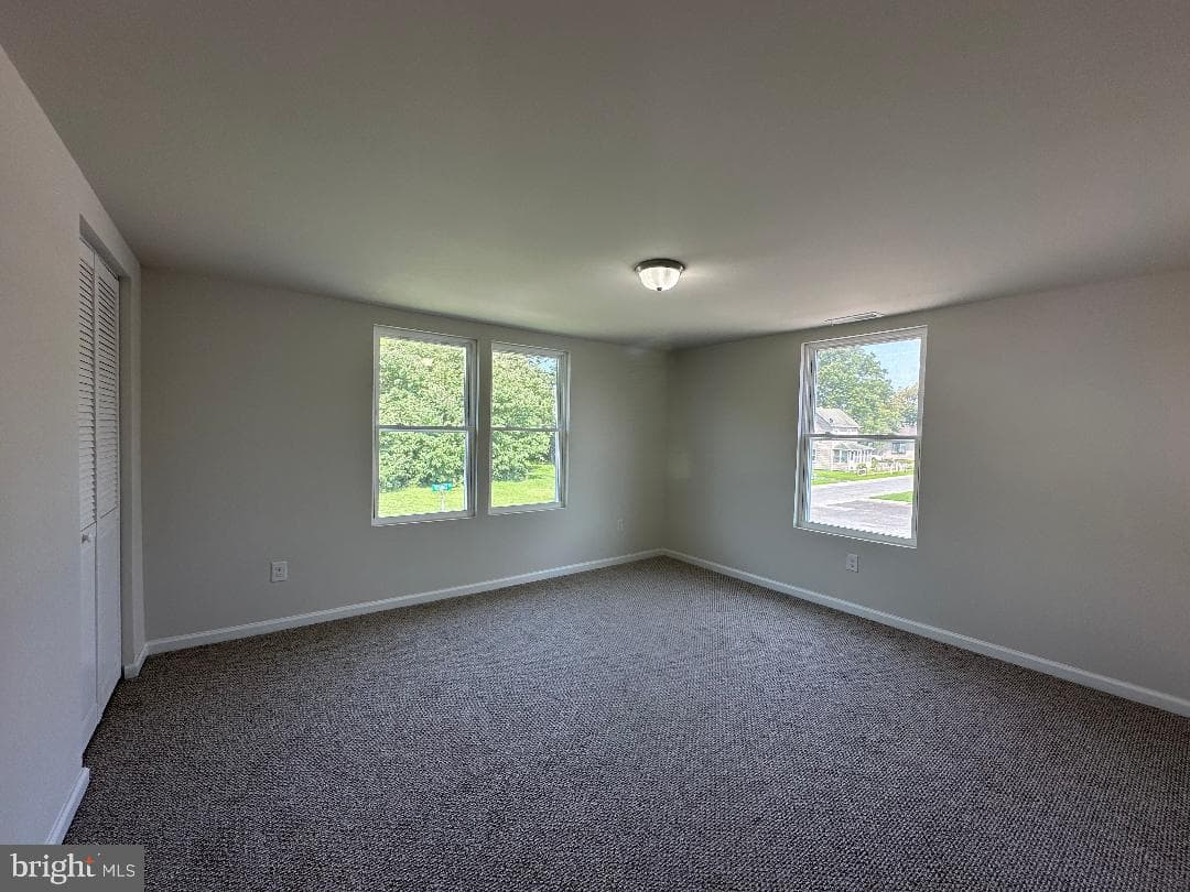 512 Young Street photo 33