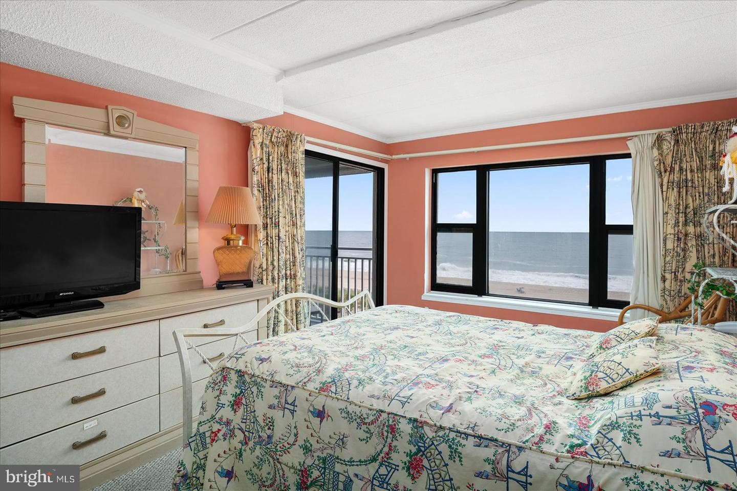 5001 Atlantic Avenue #305 photo 11
