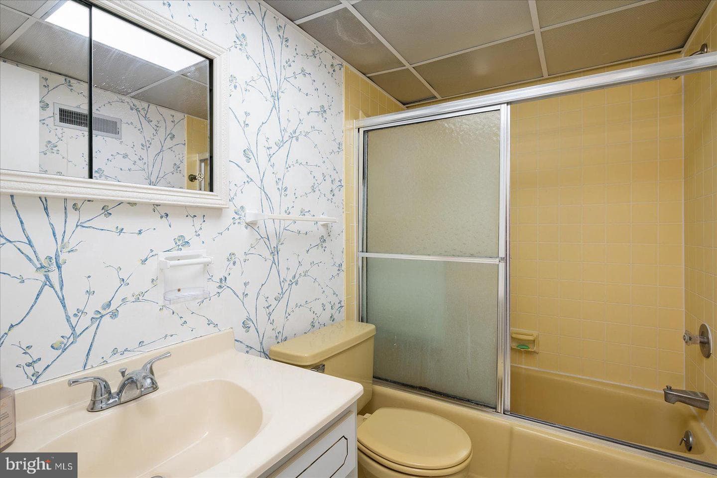 5001 Atlantic Avenue #305 photo 14