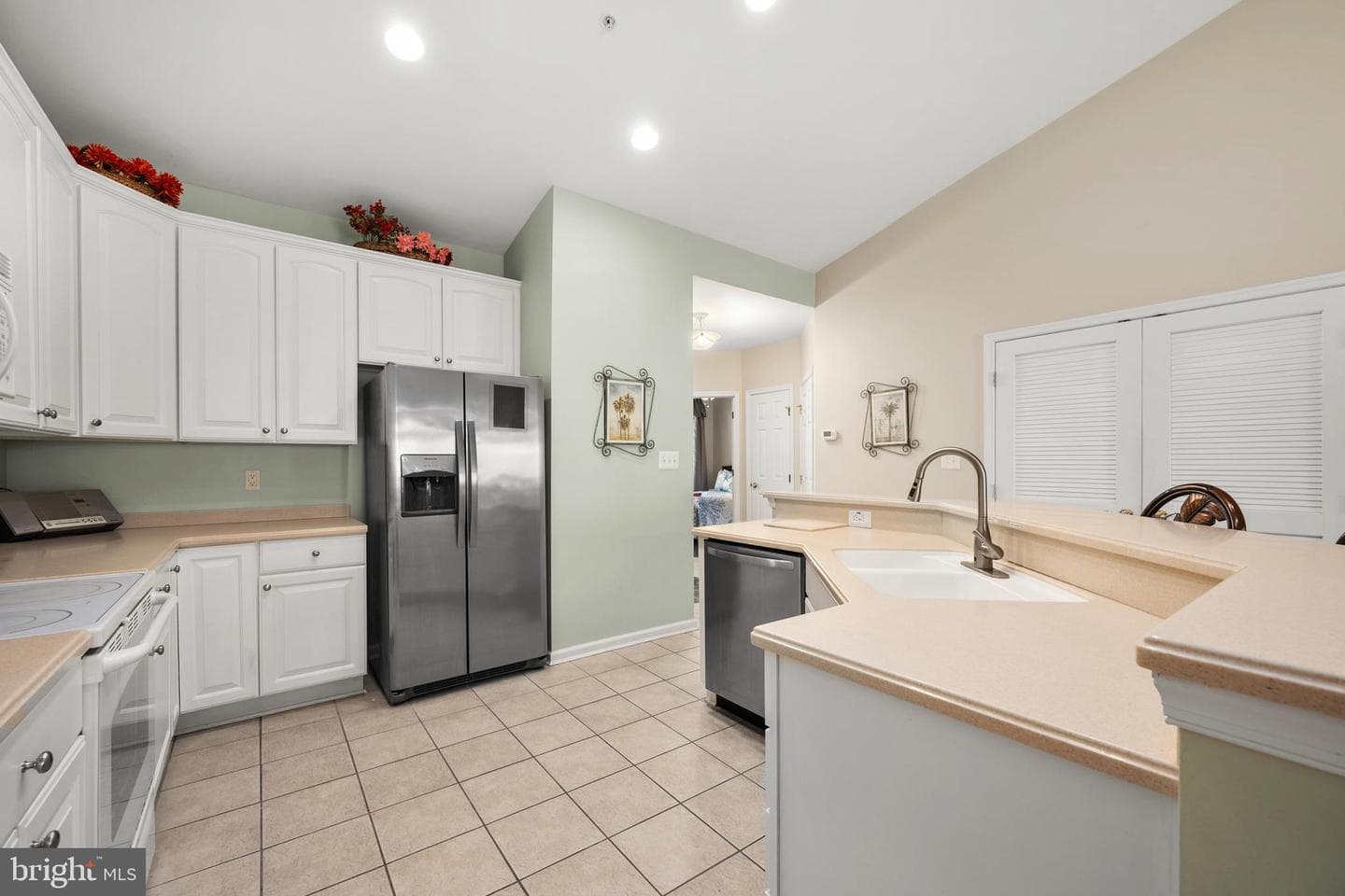 37 Fountain Drive W #5d photo 14