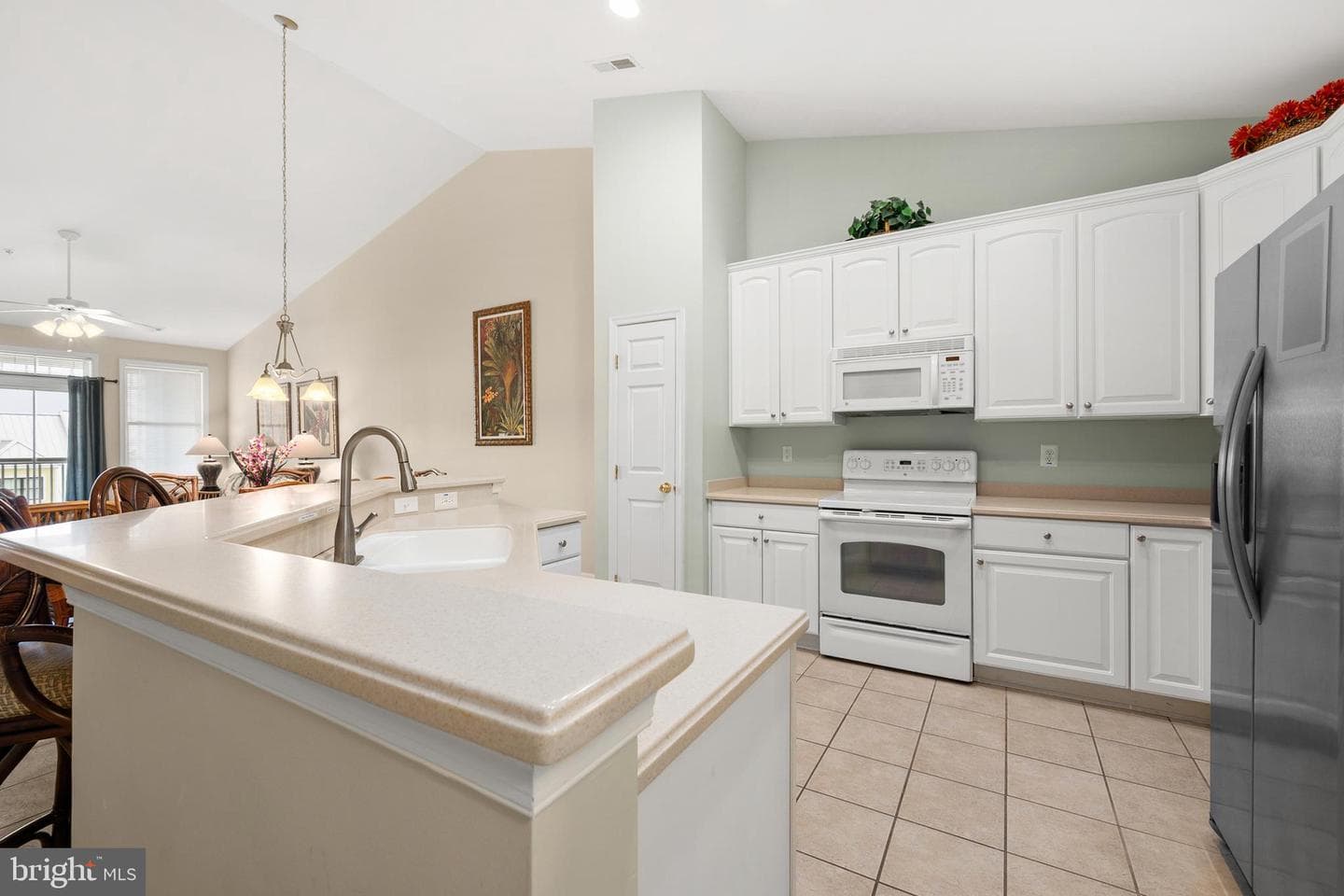 37 Fountain Drive W #5d photo 16