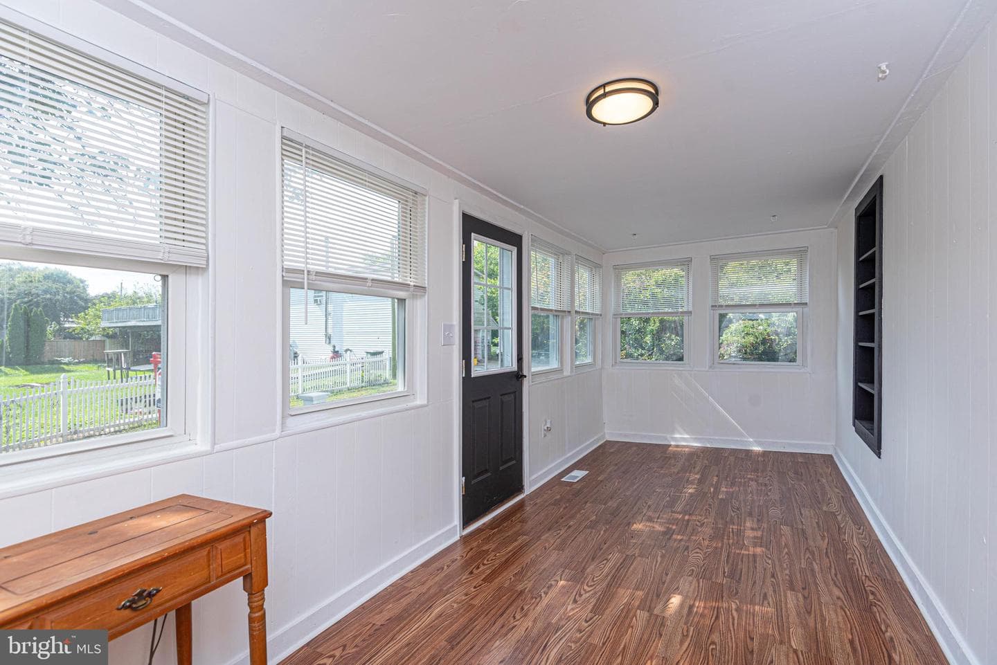11 Vine Street photo 12
