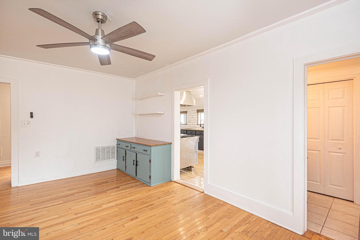 11 Vine Street photo 37