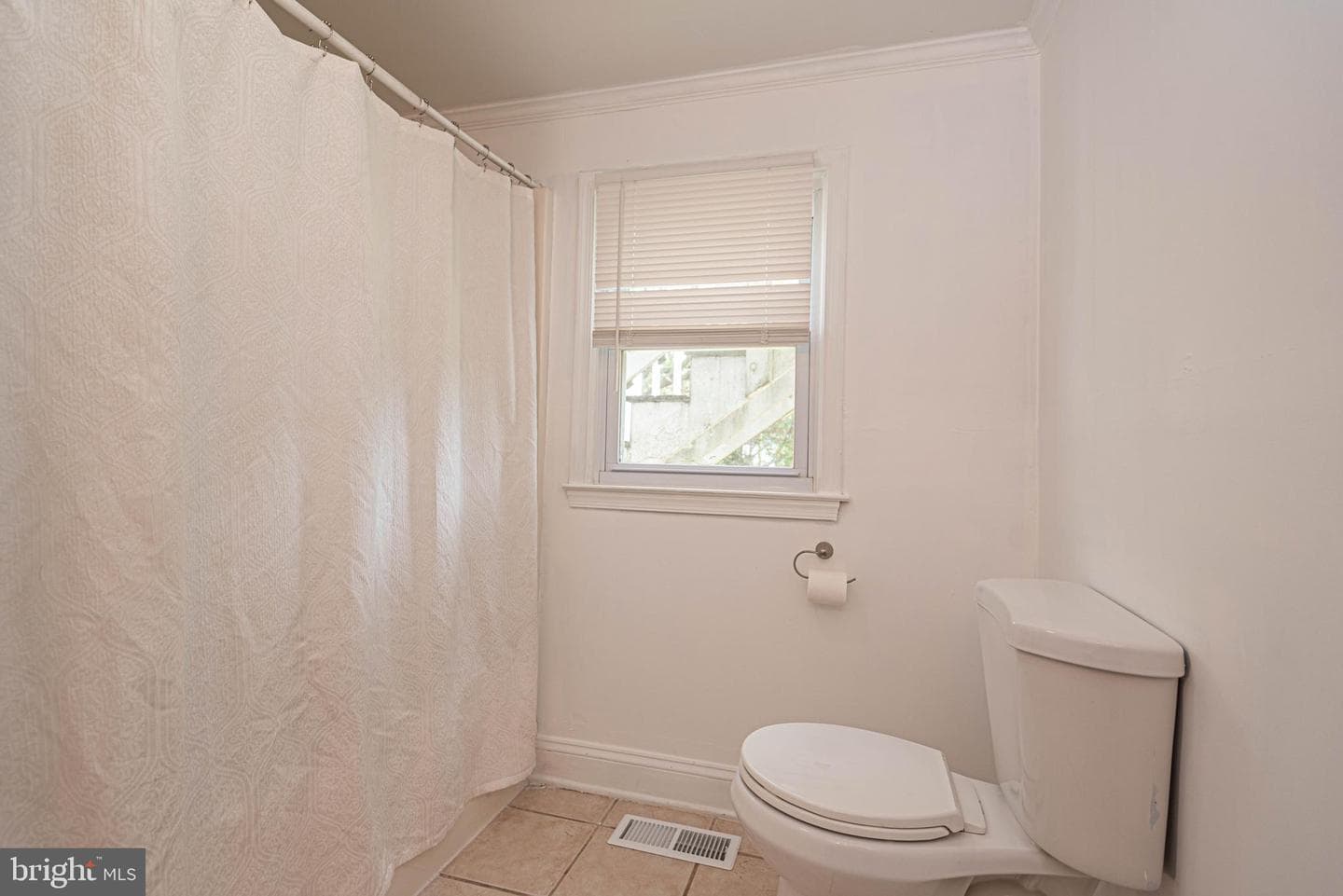 11 Vine Street photo 39