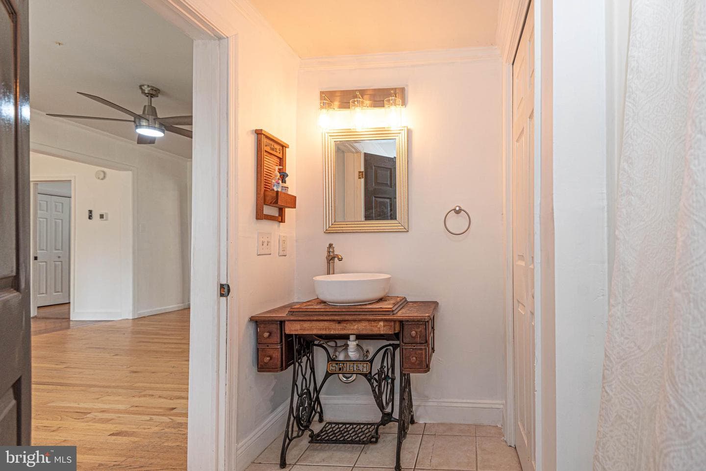 11 Vine Street photo 40