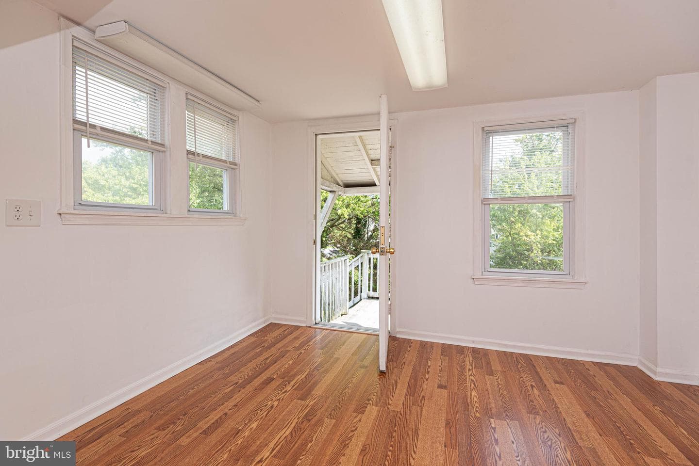 11 Vine Street photo 80