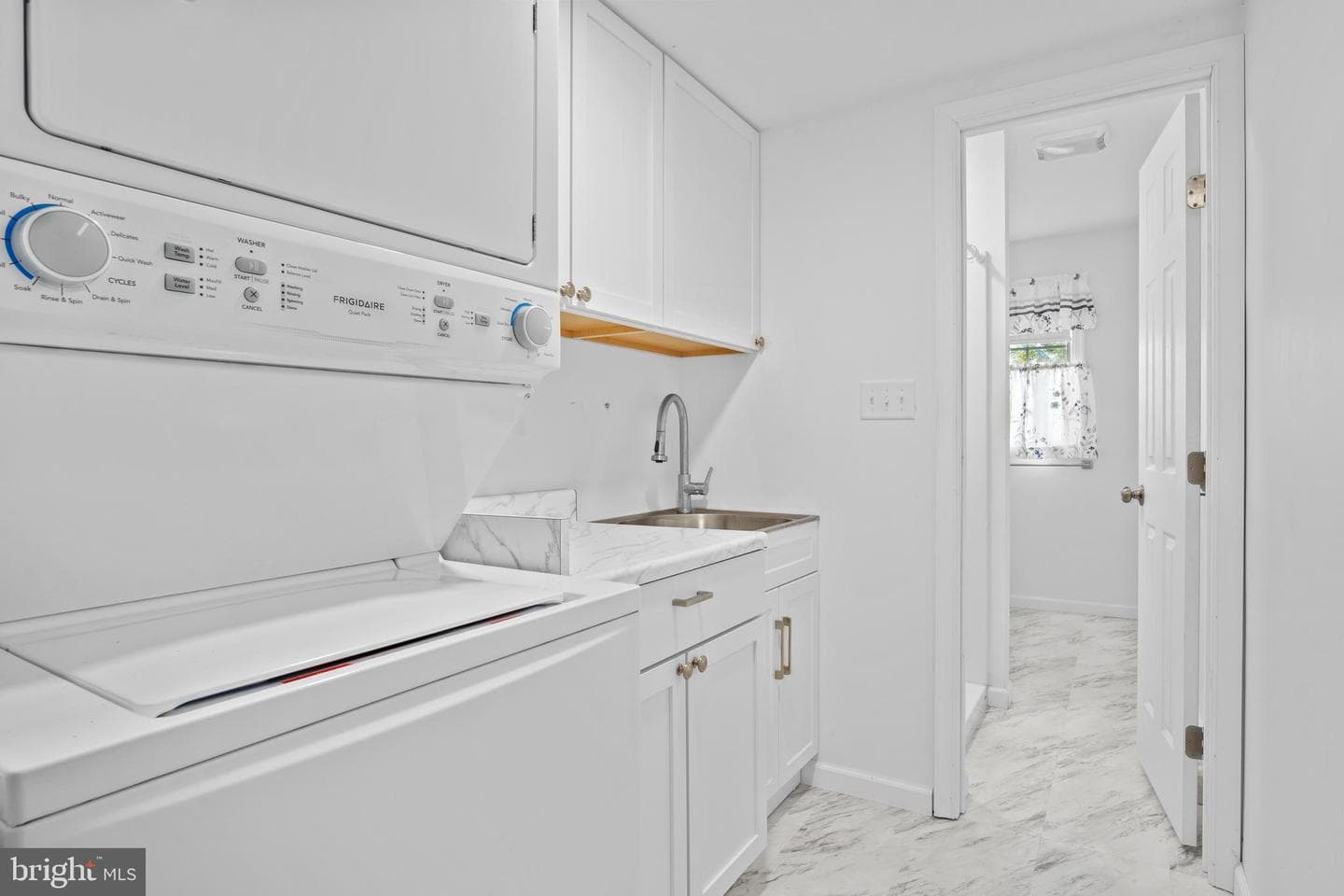 11211 Tammy Terrace photo 15