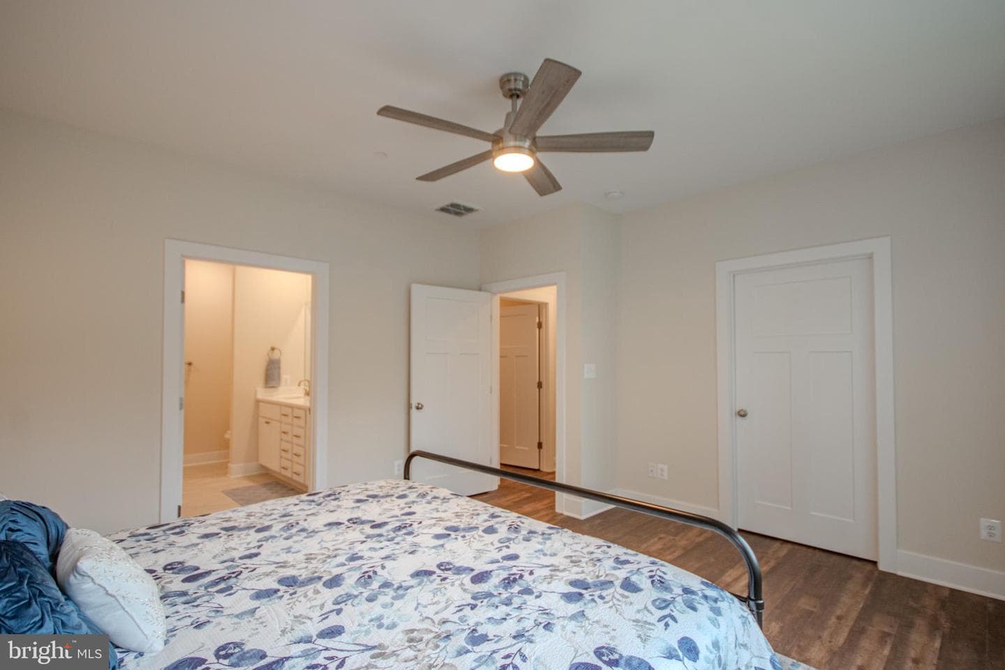 1 Tiller Lane photo 20