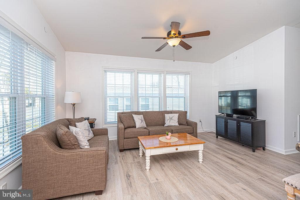 396 Timberline photo 14