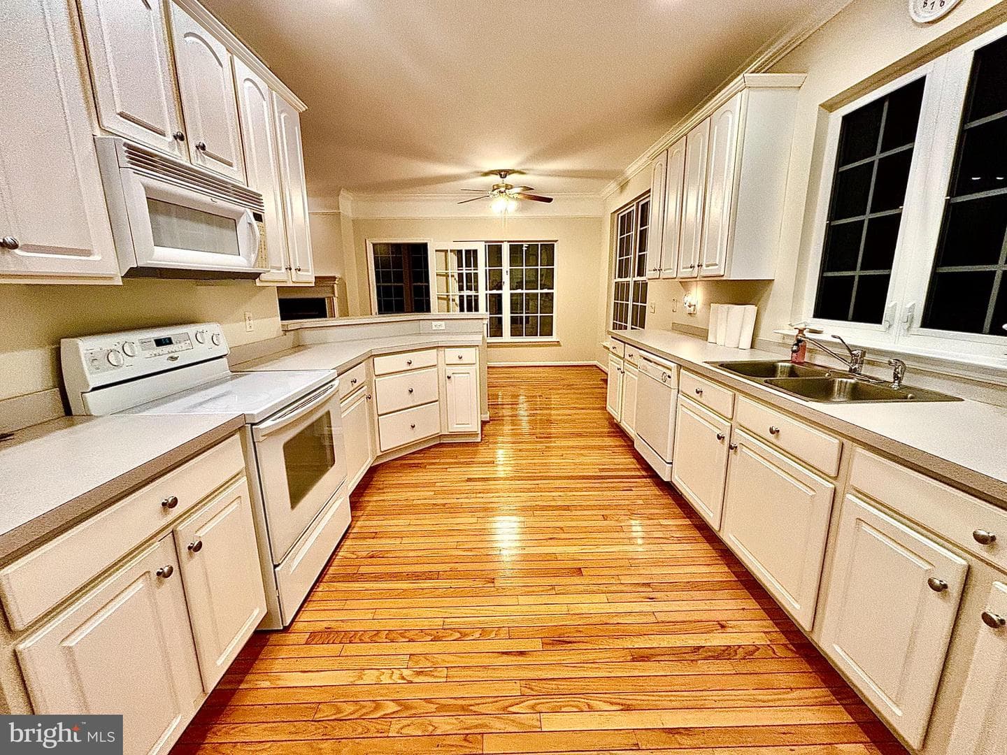 1091 Ocean Parkway photo 10