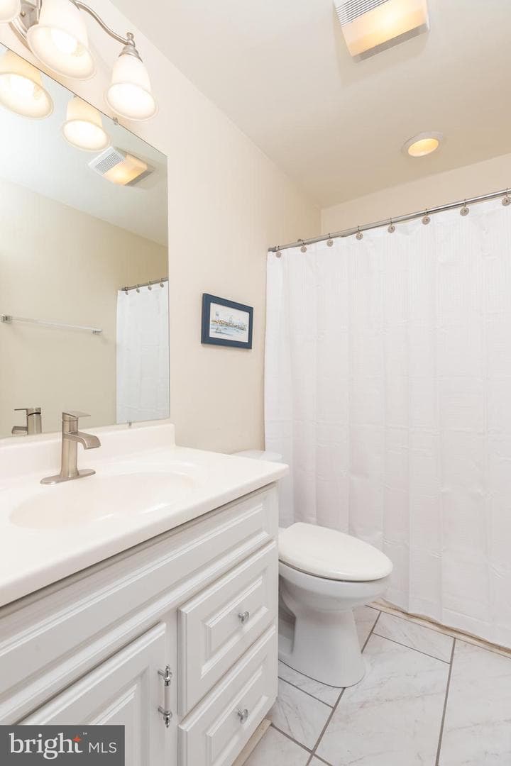 38 Offshore Lane photo 26