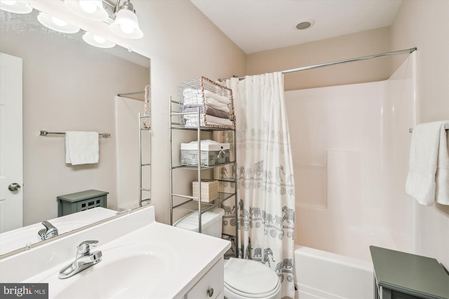 811 Ocean Pkwy photo 18