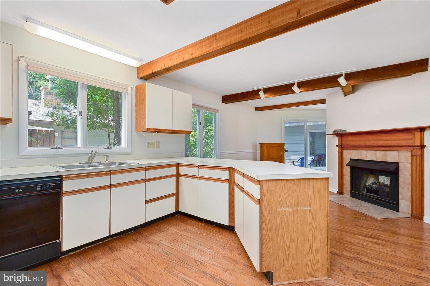 2 Edgewood Drive photo 11