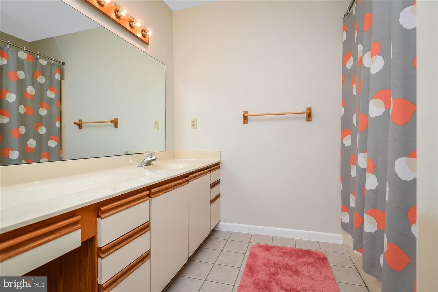 2 Edgewood Drive photo 27