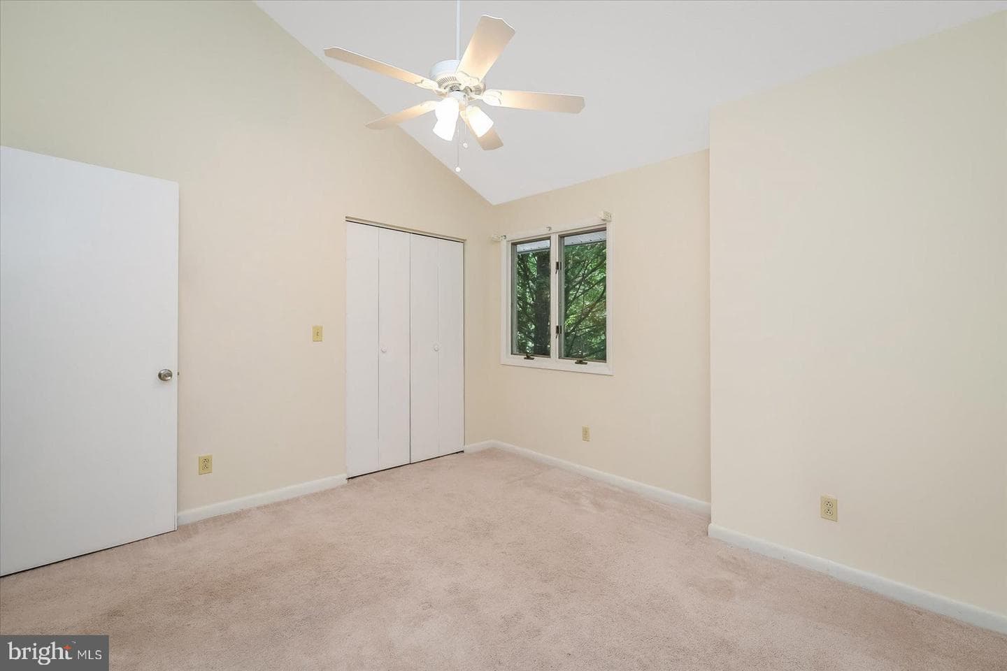 2 Edgewood Drive photo 28