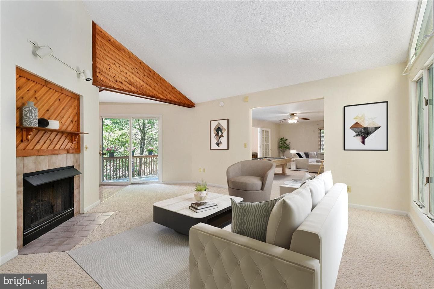 2 Edgewood Drive photo 5