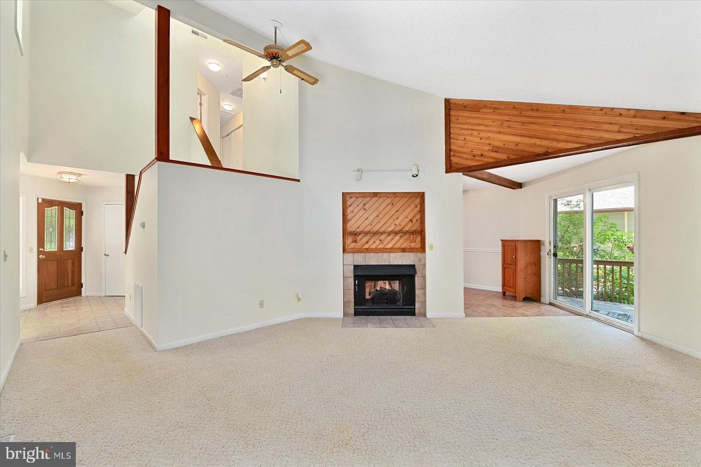 2 Edgewood Drive photo 6