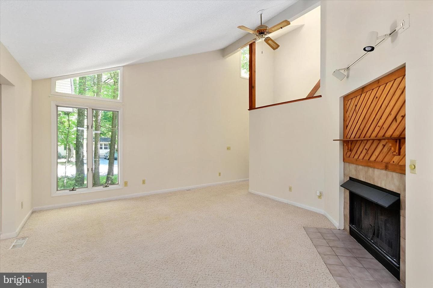 2 Edgewood Drive photo 7