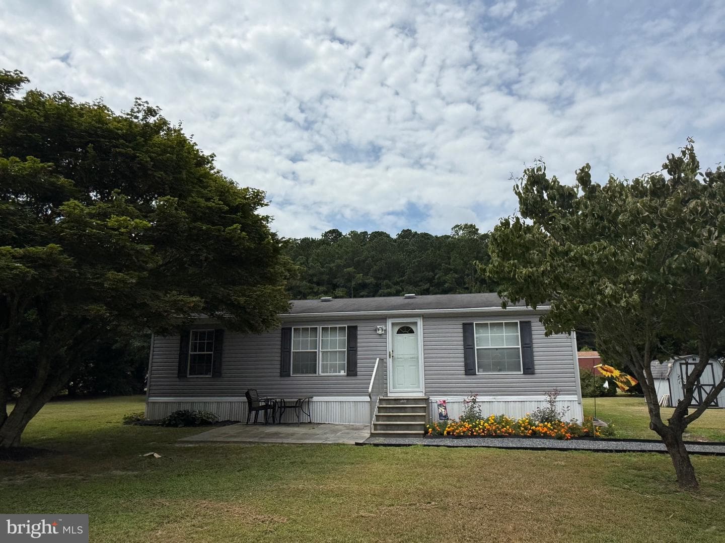 10323 Henry Road photo 10