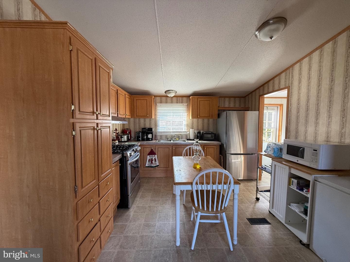 10323 Henry Road photo 12