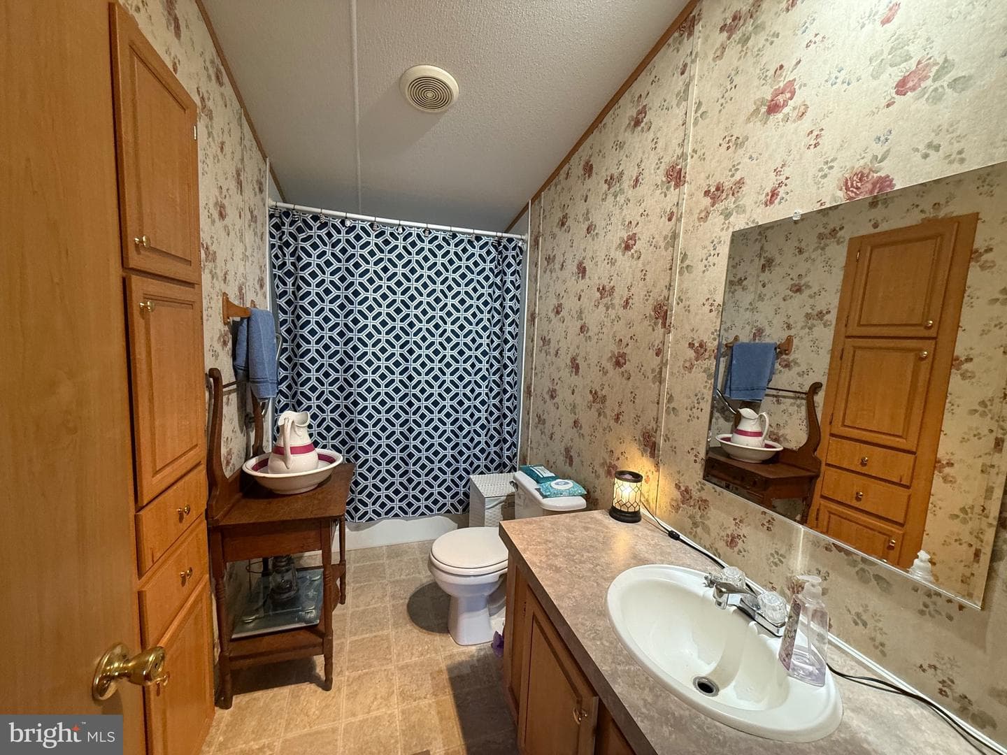 10323 Henry Road photo 17