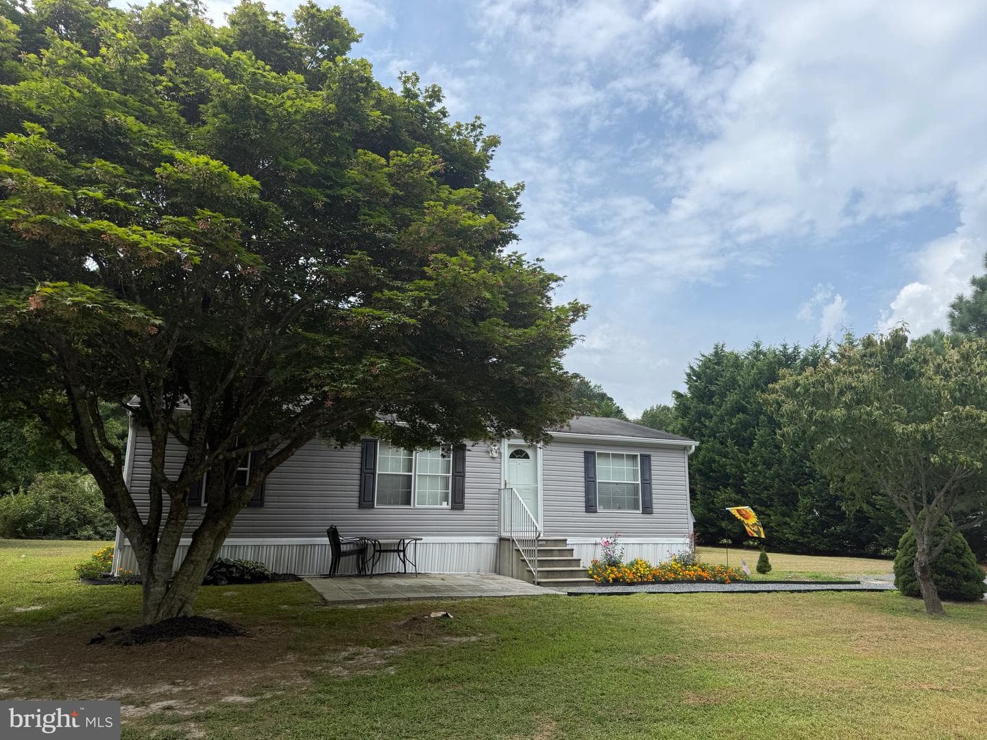 10323 Henry Road photo 5