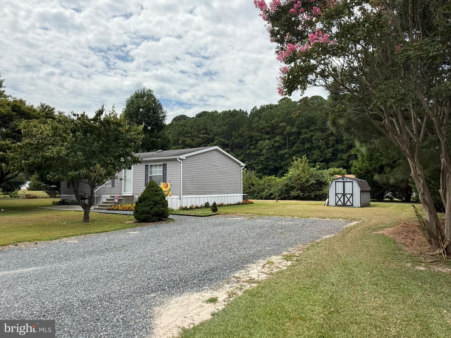 10323 Henry Road photo 6