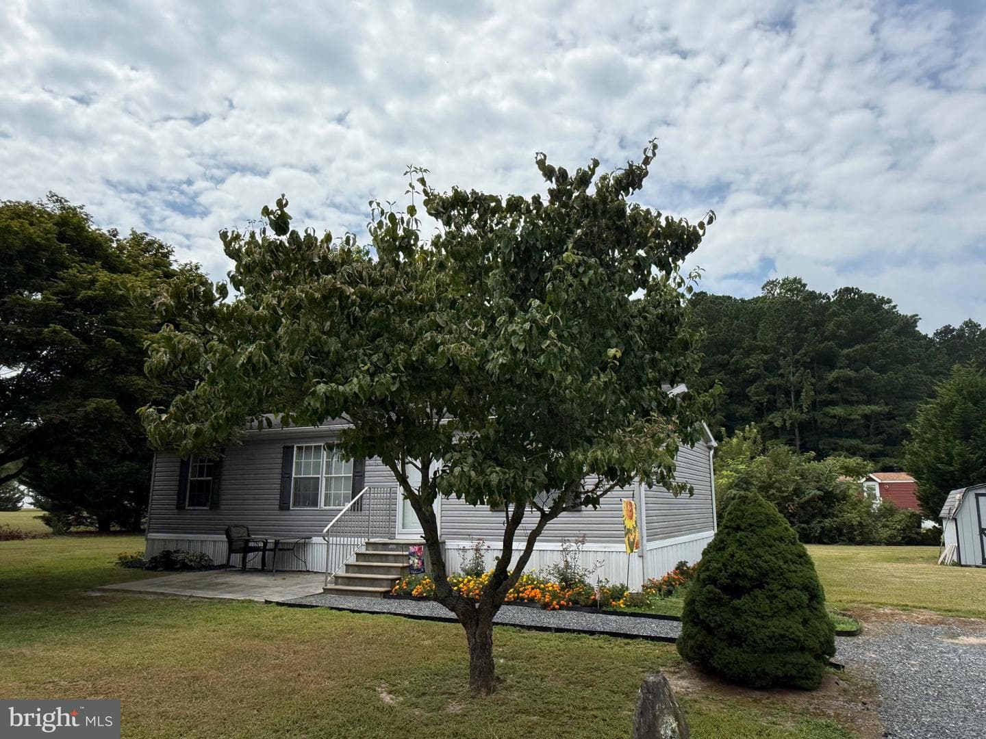 10323 Henry Road photo 8