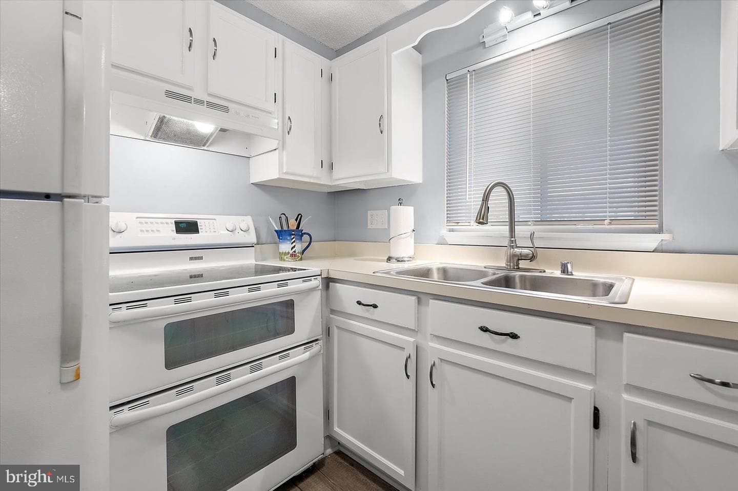 14411 Tunnel Avenue #303 photo 4