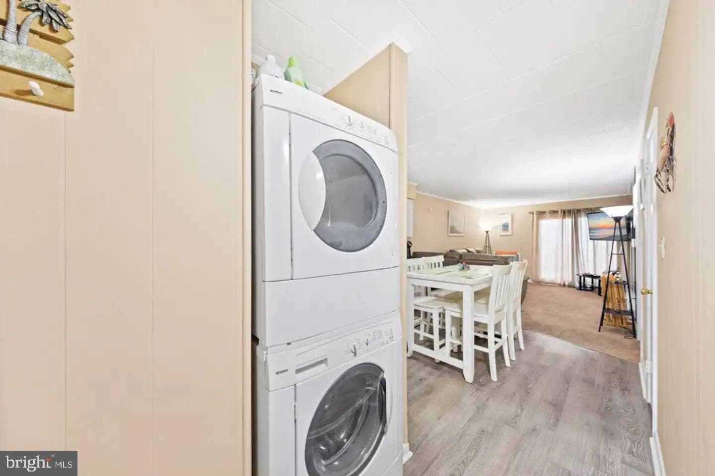 745 Mooring Road #403 photo 2