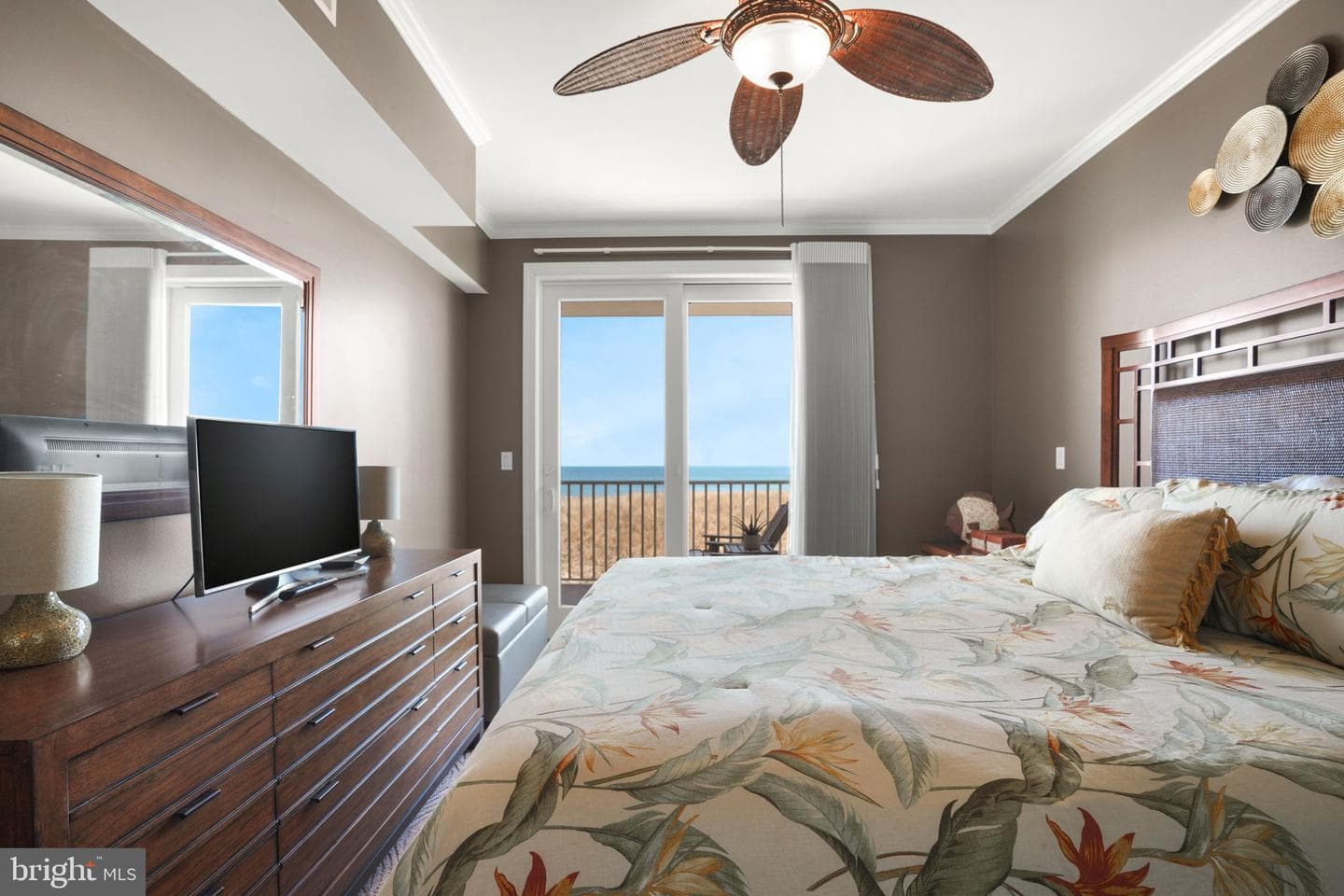 5901 Atlantic Avenue #201 photo 30