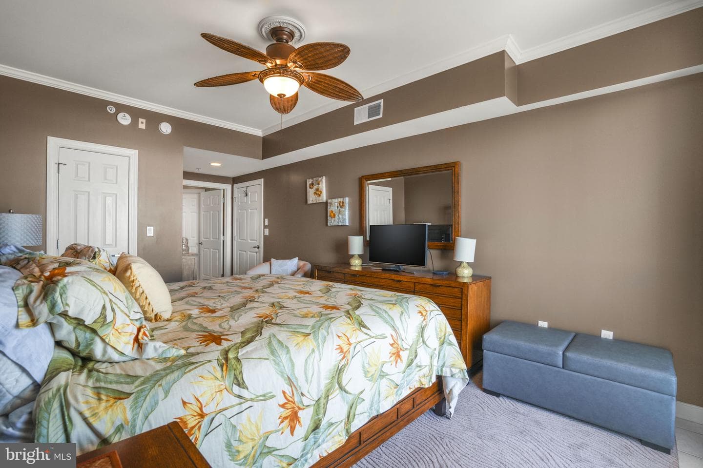 5901 Atlantic Avenue #201 photo 32