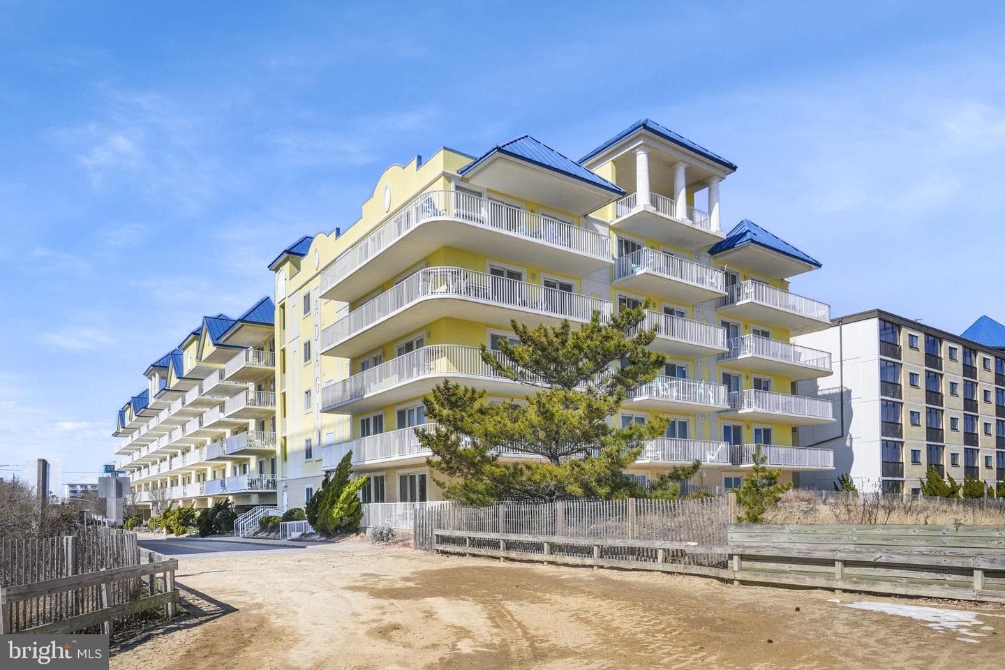 5901 Atlantic Avenue #201 photo 64