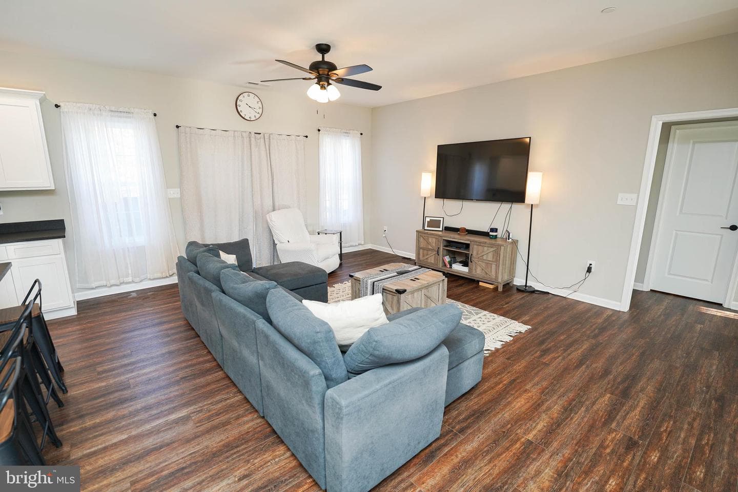 2054 Groton Road photo 5